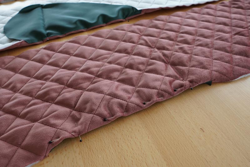 Free sewing tutorial - how to sew a women´s woven vest (sewing pattern included)