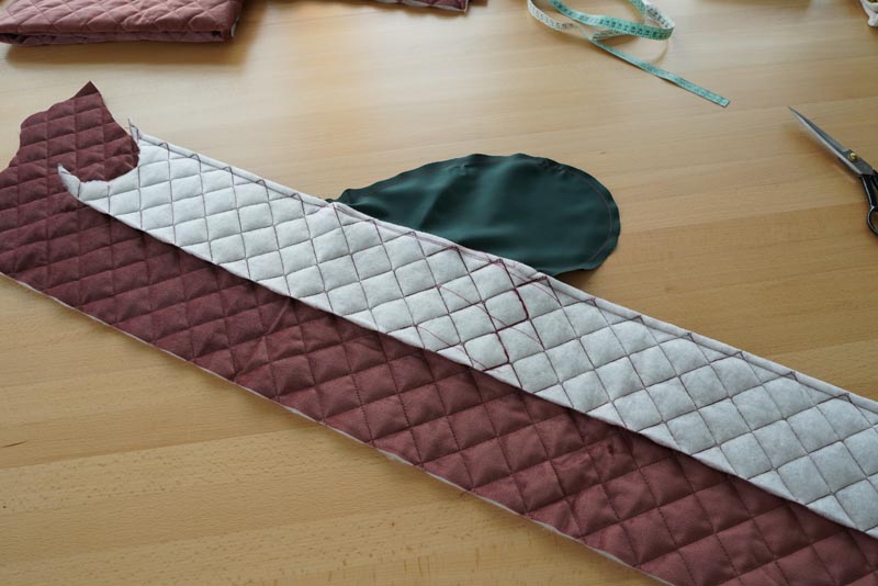 Free sewing tutorial - how to sew a women´s woven vest (sewing pattern included)