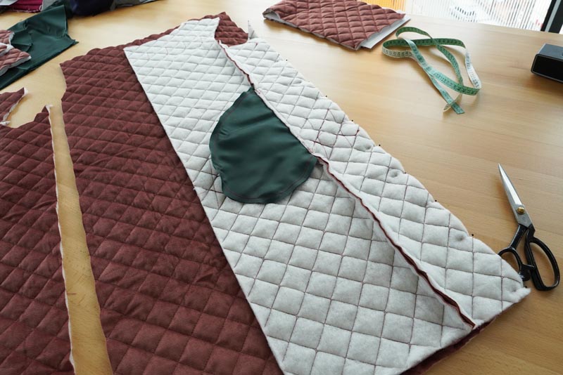 Free sewing tutorial - how to sew a women´s woven vest (sewing pattern included)