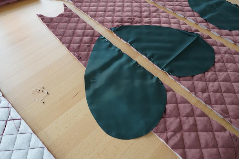 Free sewing tutorial - how to sew a women´s woven vest (sewing pattern included)