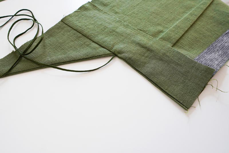 Sewing pattern for women's linen dress with spaghetti straps and exposed back LINEN - assemnbling the back piece