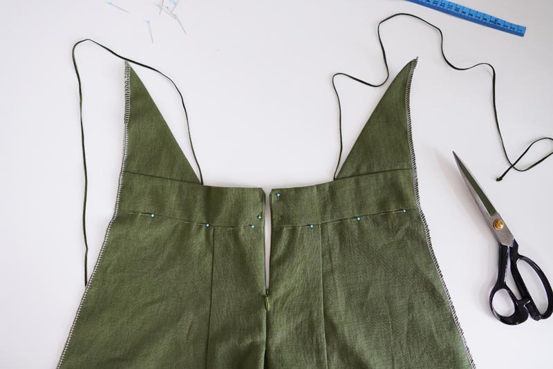 Sewing pattern for women's linen dress with spaghetti straps and exposed back LINEN - sewing the waist