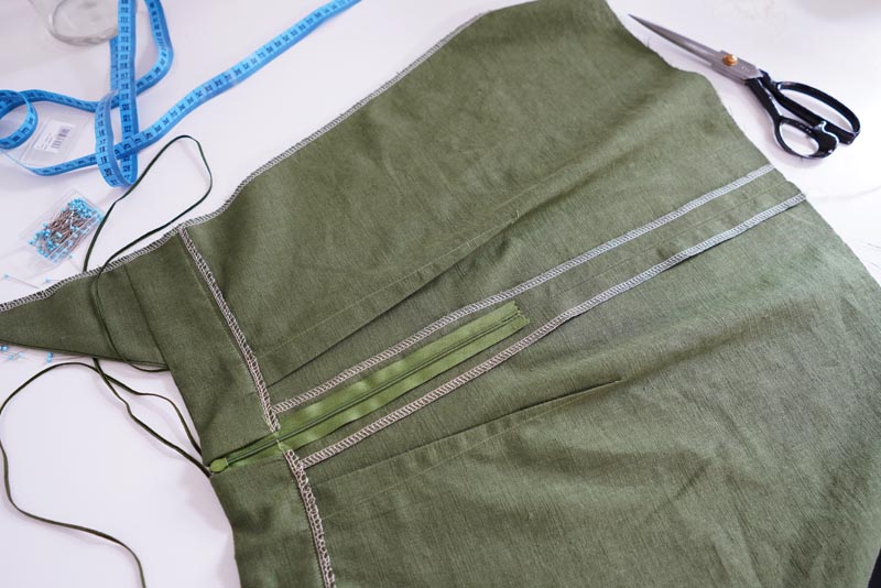 Sewing pattern for women's linen dress with spaghetti straps and exposed back LINEN - sewing the waist