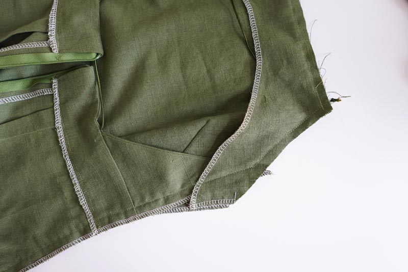 Sewing pattern for women's linen dress with spaghetti straps and exposed back LINEN - completing the dress