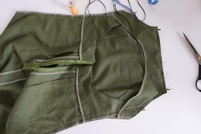 Sewing pattern for women's linen dress with spaghetti straps and exposed back LINEN - completing the dress