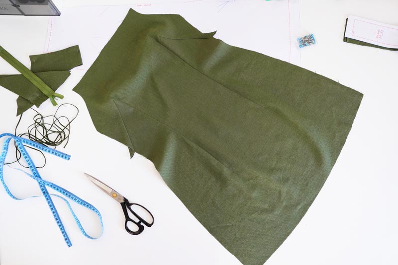 Sewing pattern for women's linen dress with spaghetti straps and exposed back LINEN - bust and waist darts