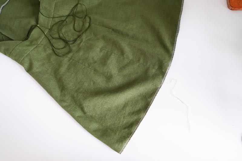 Sewing pattern for women's linen dress with spaghetti straps and exposed back LINEN - hemming