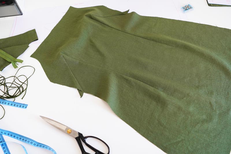 Sewing pattern for women's linen dress with spaghetti straps and exposed back LINEN - bust and waist darts